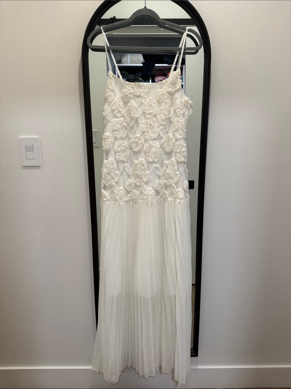 Ivory Floral Appliqué Spaghetti-Strap Maxi Dress